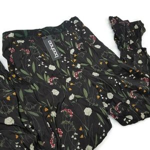 Boohoo floral pants Size 8